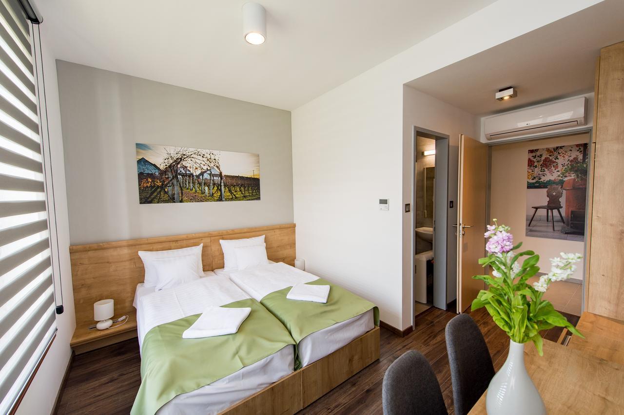 Pilvax Hotel Superior 컬로처 외부 사진