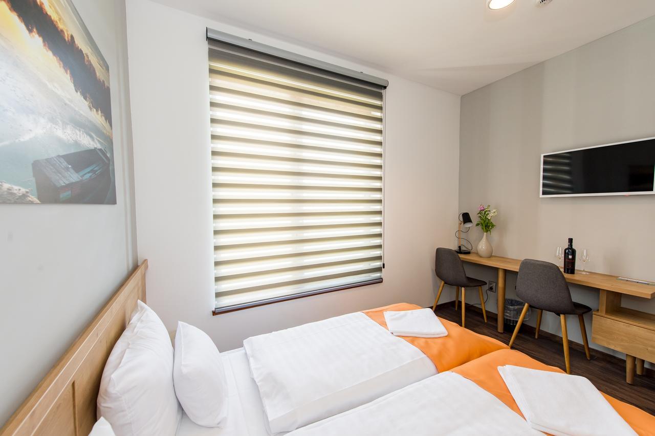Pilvax Hotel Superior 컬로처 외부 사진